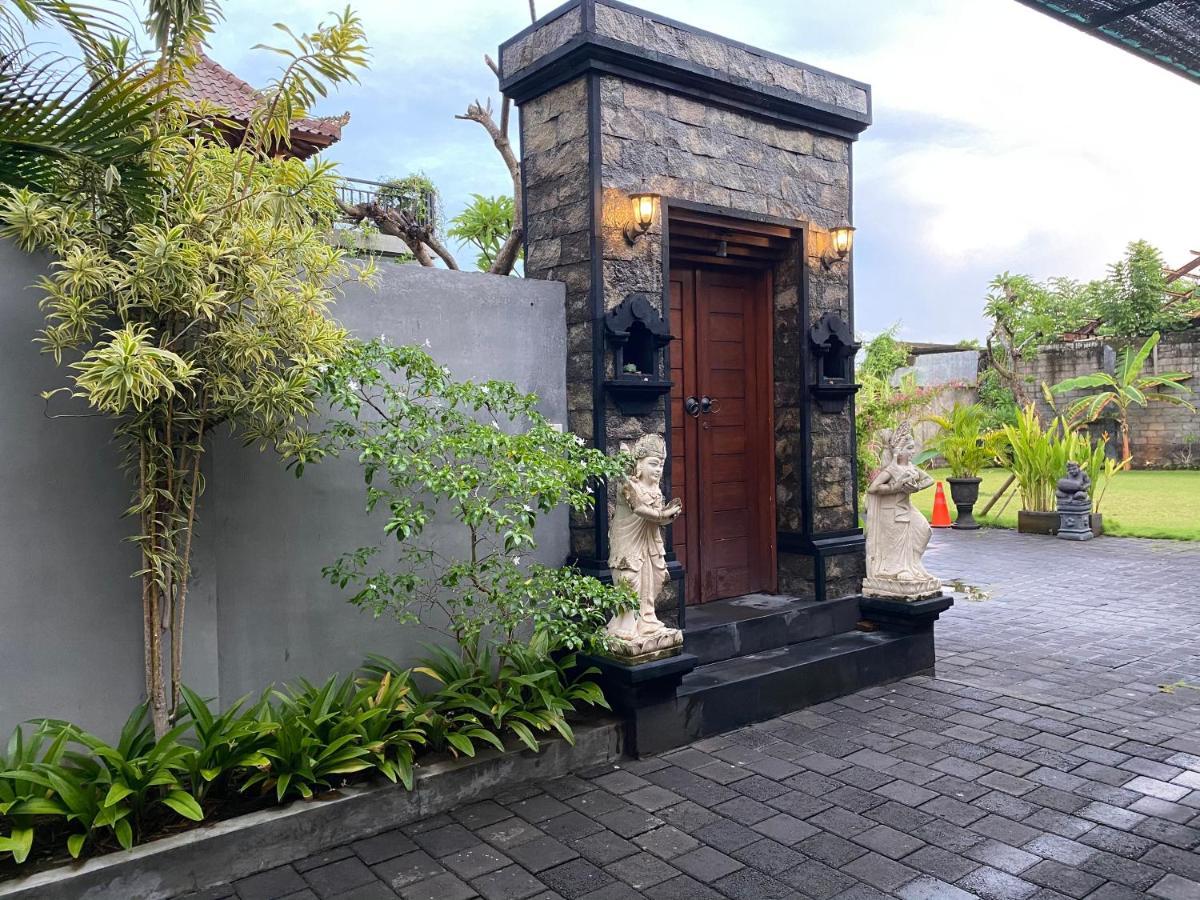 Wisma tamu Dikubu Belong Seminyak (Bali)